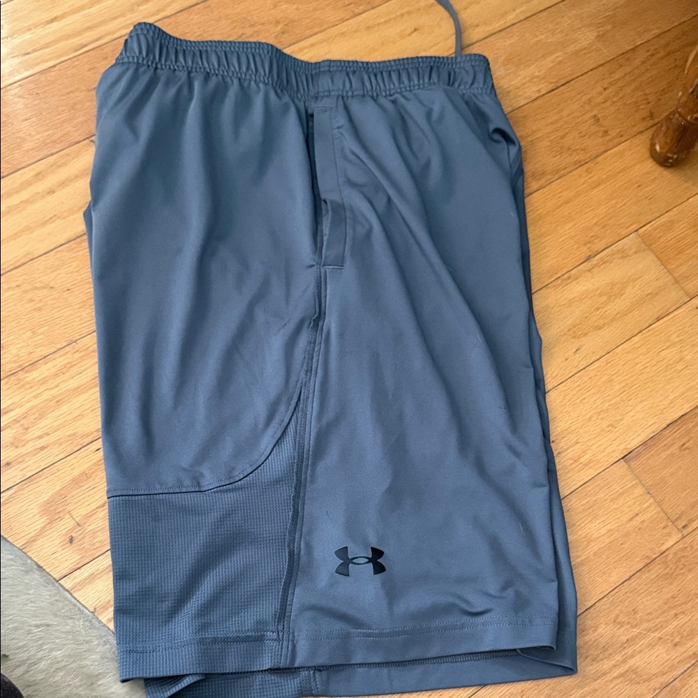 Under Armour Men's Dark Gray Athletic Shorts